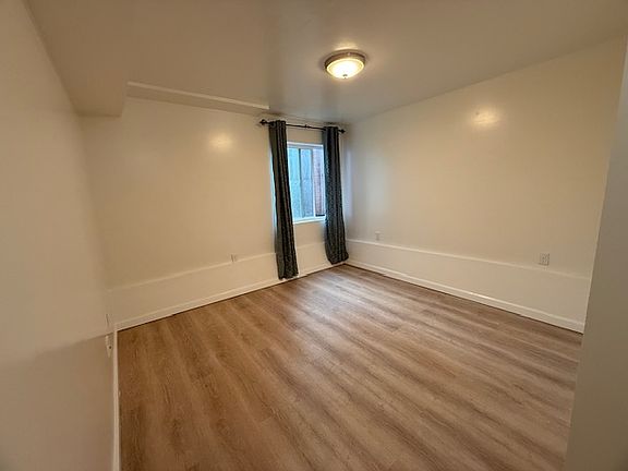 5th image of 3530 Lawton St #B2