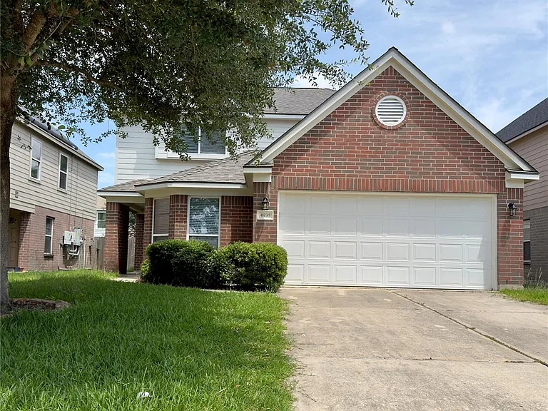 4935 Fair Oak Dale Ln — Photo 2