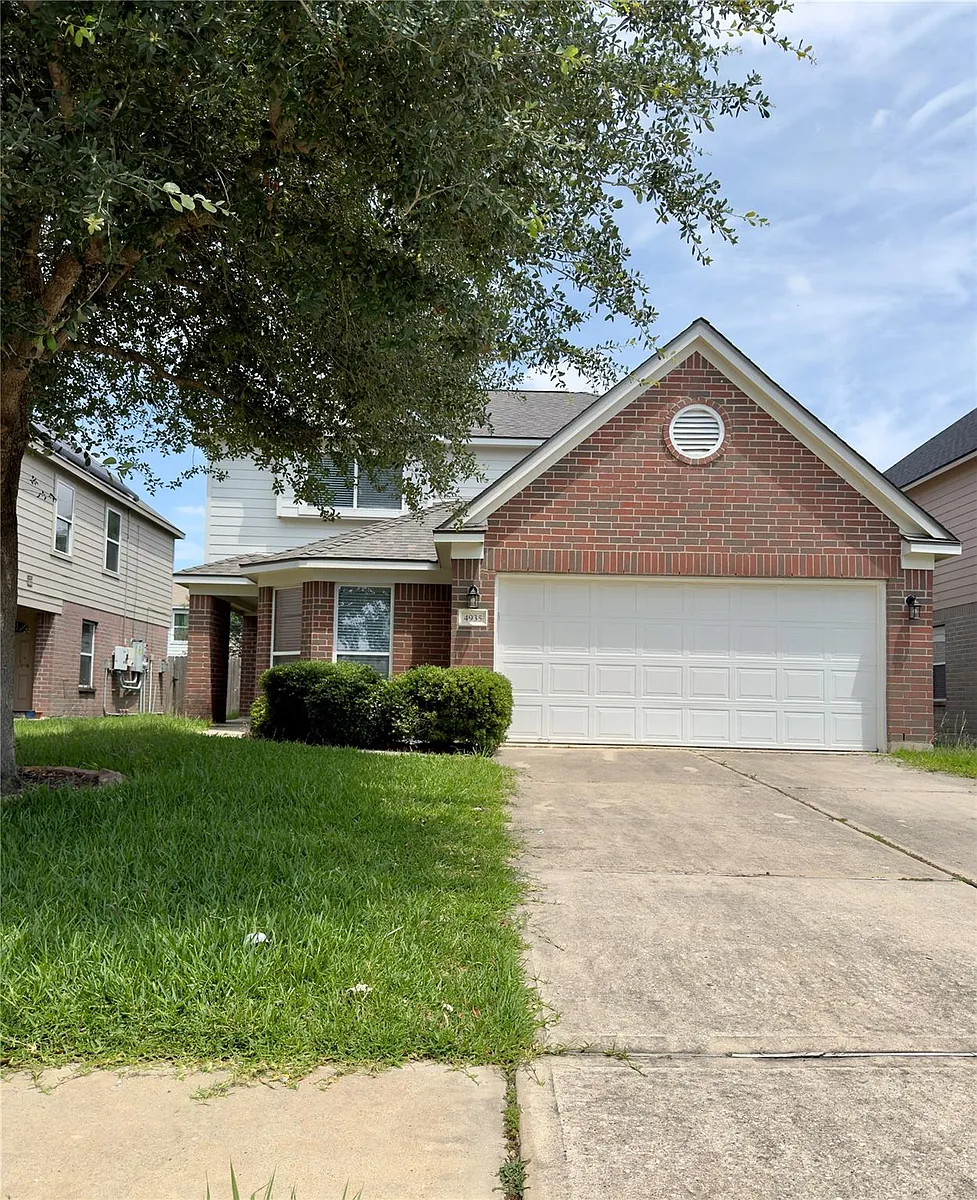 Building Photo - 4935 Fair Oak Dale Ln