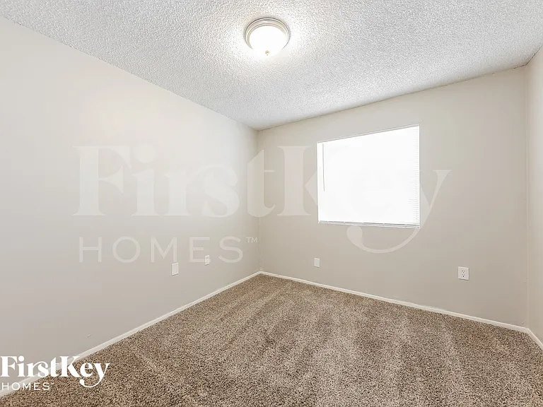 3816 W Northern Ave — Photo 11