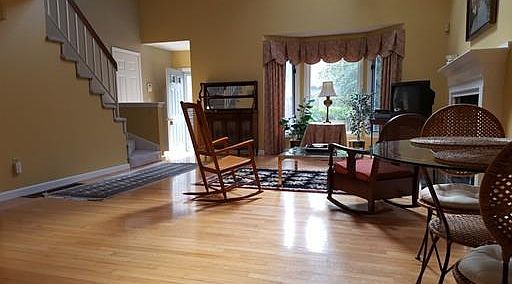 4th image of 207 Copperwood Dr