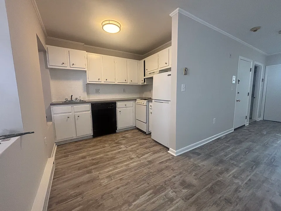 57 Salem St #2R