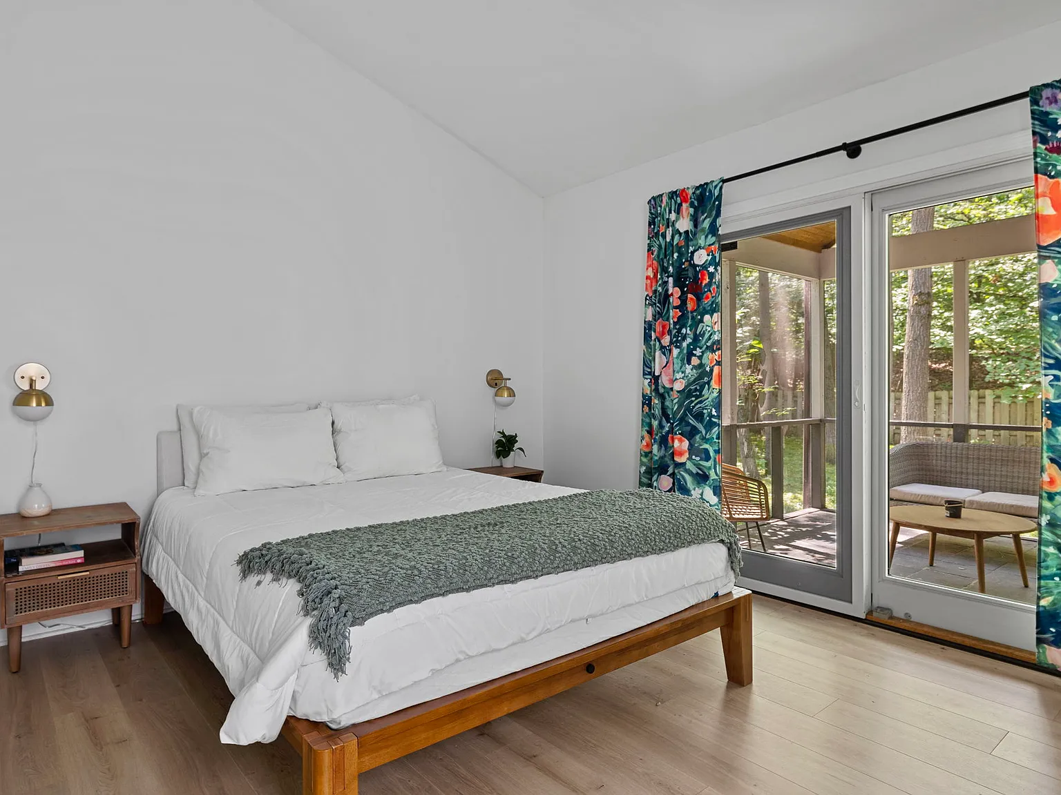 3 bed, 1480 sqft, $4,500 — Photo 3
