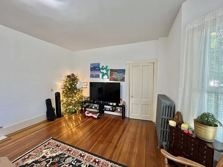 18 Richardson St #16 — Photo 7