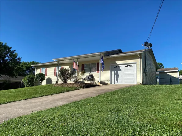 1045 Hannah St, Jackson, MO 63755