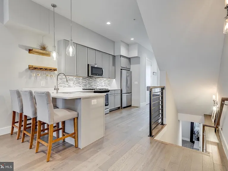 3229 Sherman Ave NW — Photo 3