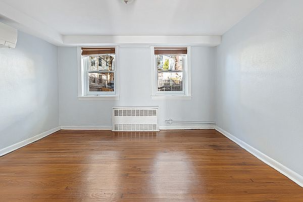 1st image of 41 E 2nd St #1