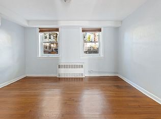 41 E 2nd St #1, Brooklyn, NY 11218