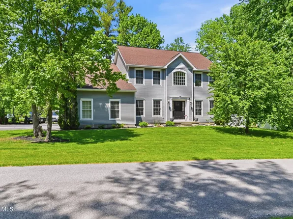 2 Magnolia Lane, Ballston Lake, NY 12019