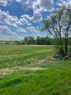 2nd image of Country Rd SE #82