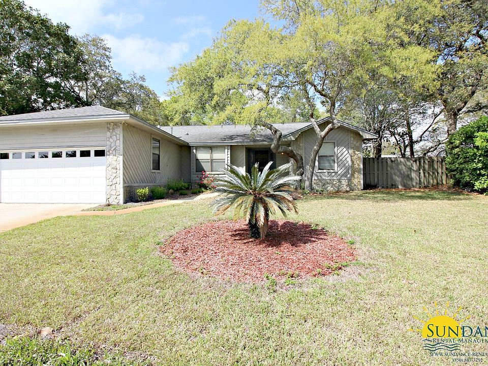 1st image of 125 Oak Shores Dr