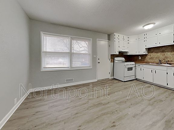 4th image of 7309 E 107th St