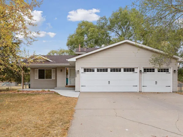 2985 117th Ave NW, Coon Rapids, MN 55433