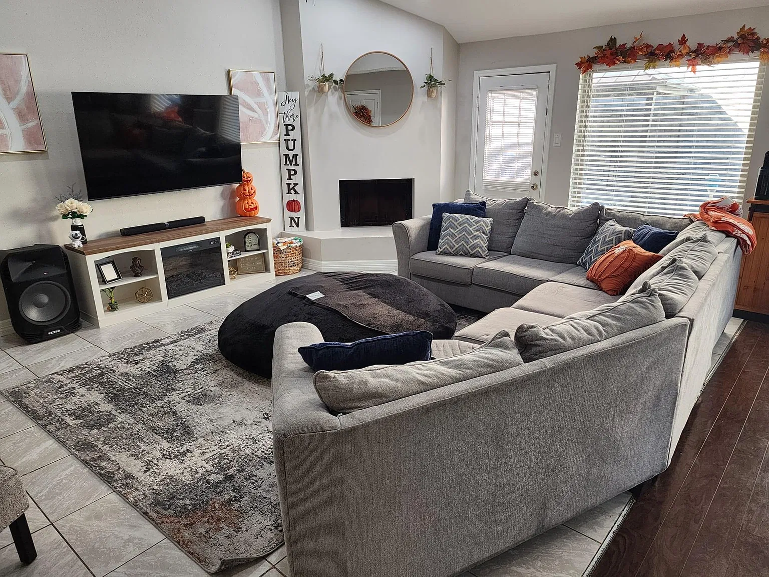 3 bed, 2.0 bath, 1330 sqft, $2,200 — Photo 3
