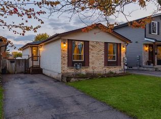 160 Carter Cres, Cambridge, ON N1R 6A9
