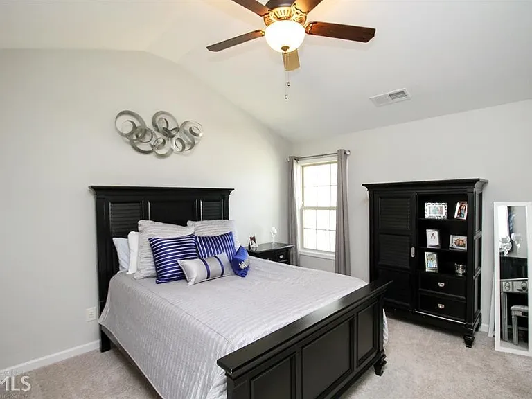 345 Cliffhaven Cir — Photo 6