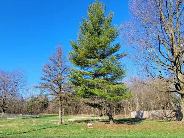 404 S Jefferson St, Silver Lake, IN 46982