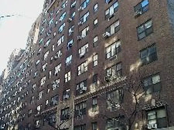 400 East 52nd Street image 1 of 2