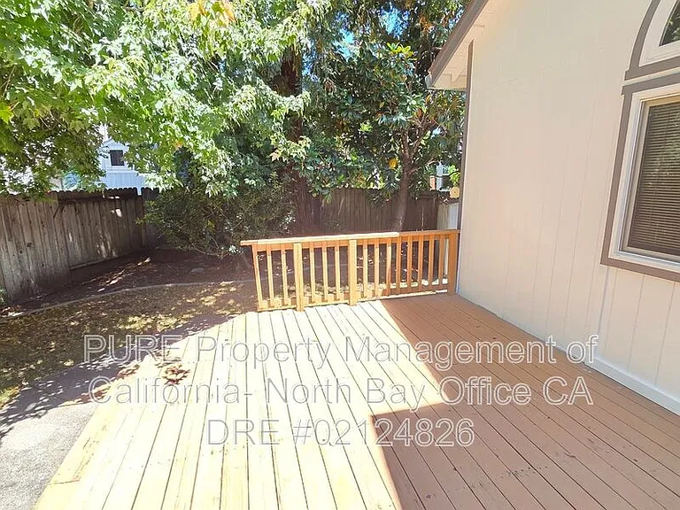 1310 Megan Pl — Photo 16