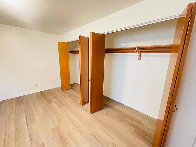 405 Walnut St #1 — Photo 12