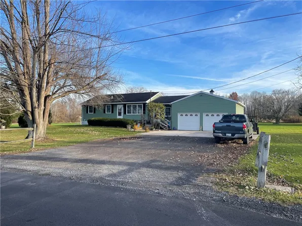 2729 Serven Rd, Waterloo, NY 13165