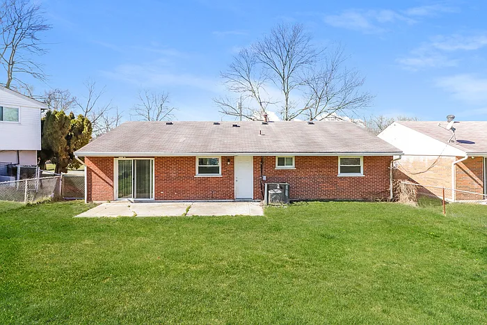 2372 Bluelark Dr — Photo 11