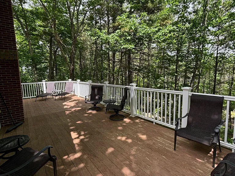 62 Heights Rd — Photo 2