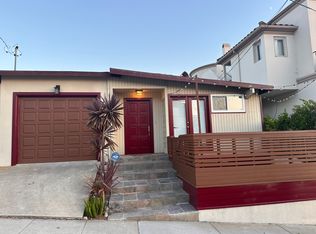 640 8th Pl, Hermosa Beach, CA 90254