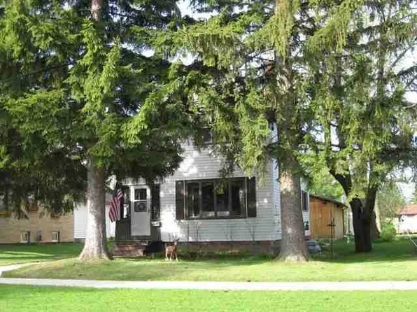 919 9th Ave W, Ashland, WI 54806