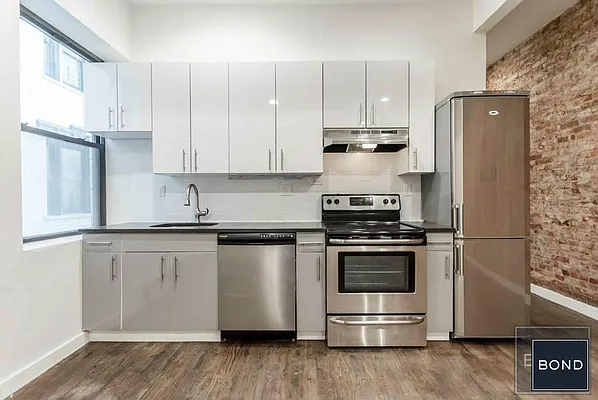 Rented by Bond New York | media 1