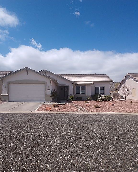 1st image of 230 S Desperado Dr