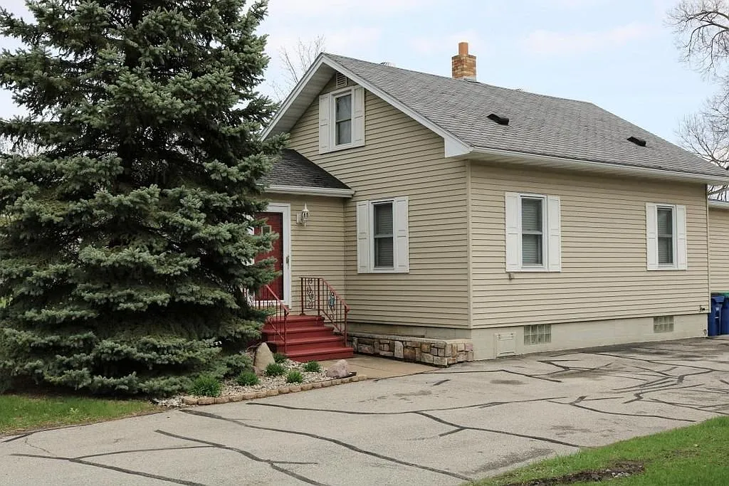 Waterfront house for rent — Photo 2