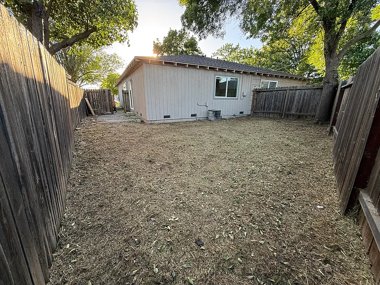 7337 Arleta Ct #7337 — Photo 8
