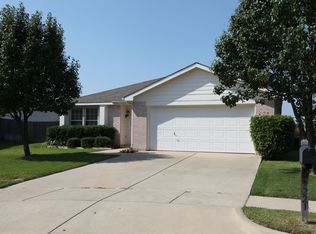 9221 Lamplighter Trl, Fort Worth, TX 76244