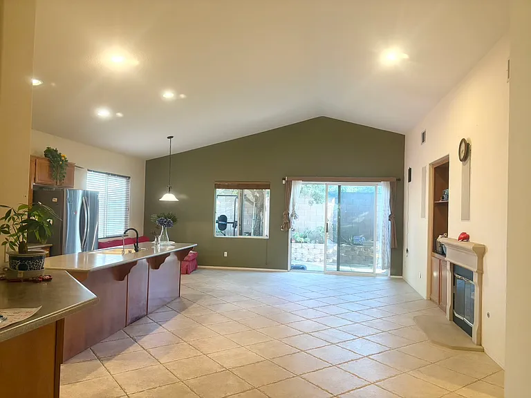 1147 Desert Fox Ct — Photo 2