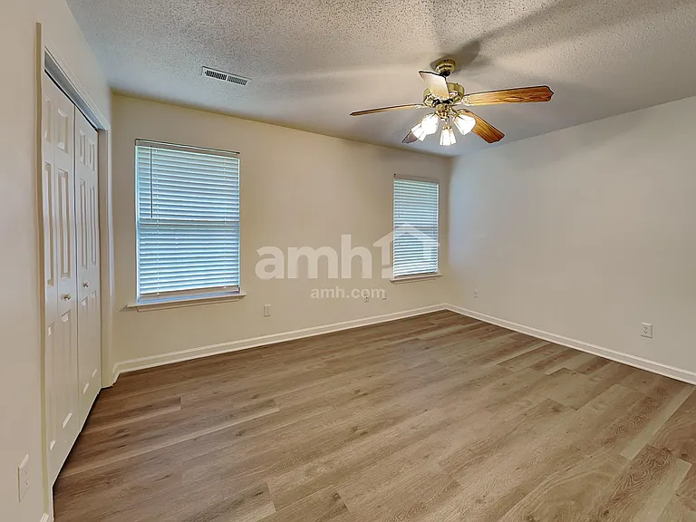 4020 Landerwood Dr — Photo 10