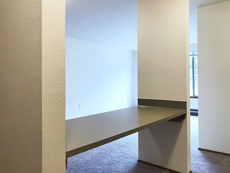 The Shannon Apartments — Photo 21