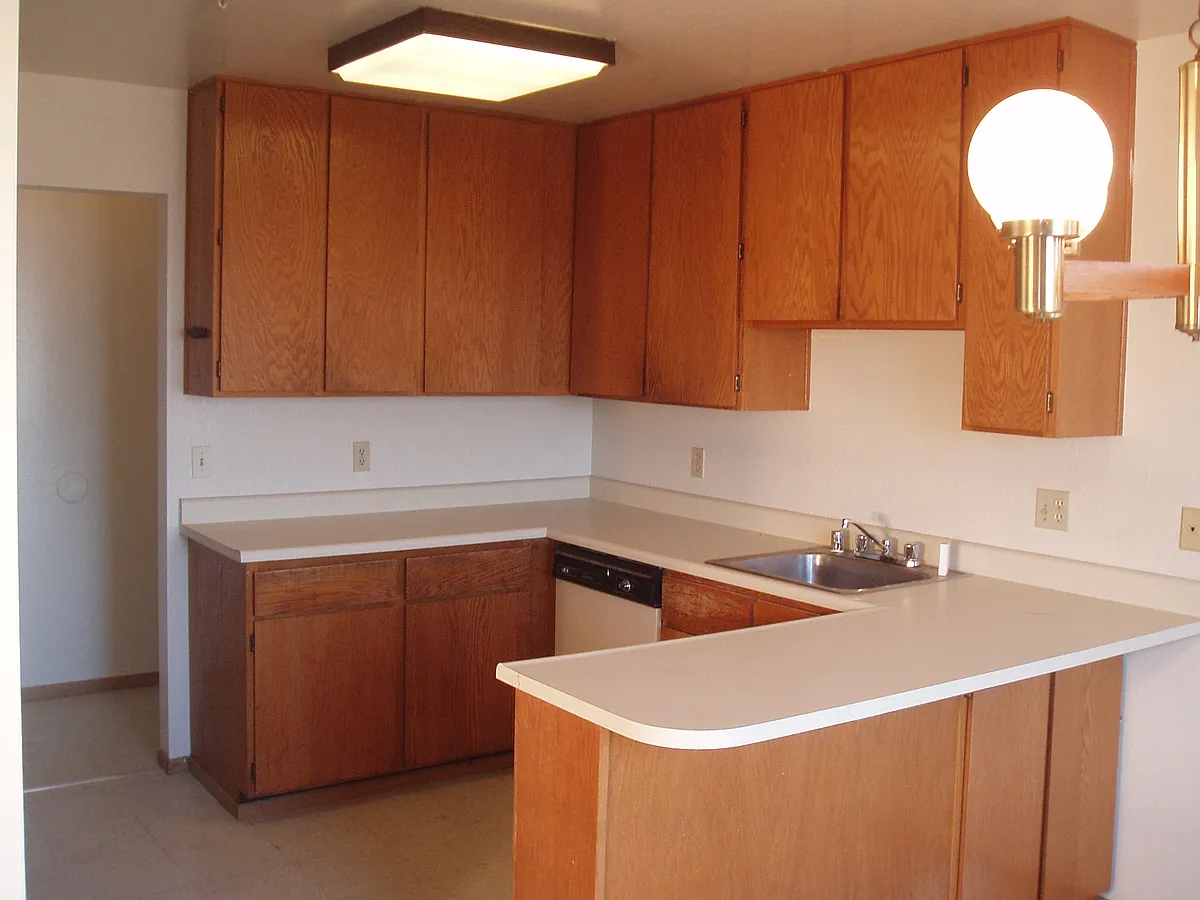 Building Photo - 401 Laurel Ave #B1