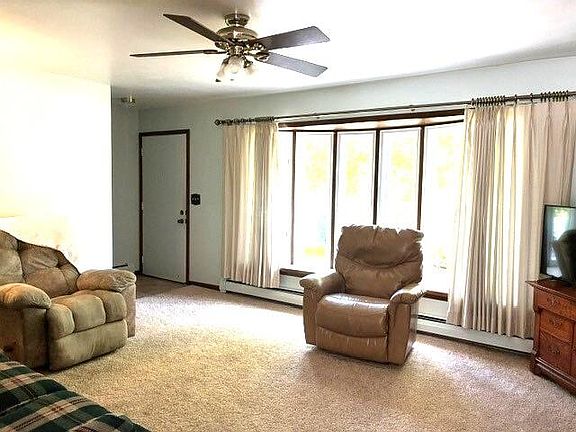 4th image of 504 Mecosta Ave