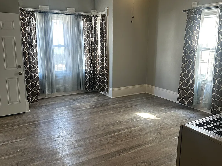323 Summer St #1 — Photo 4