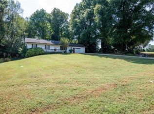 5450 Springs Rd, Conover, NC 28613