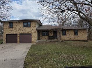4460 E Santa Barbara Dr, Columbia, MO 65201