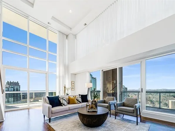 2881 Peachtree Rd NE APT 2405, Atlanta, GA 30305