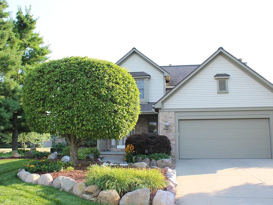 1st image of 10016 Fair Oaks Dr