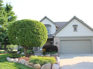 10016 Fair Oaks Dr, Goodrich, MI 48438