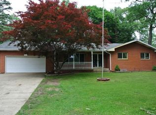 26414 Redfield St, Edwardsburg, MI 49112