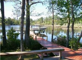55 Hidden Cove Dr, Valparaiso, FL 32580