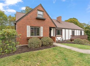 3041 Cummings Dr, Glenshaw, PA 15116