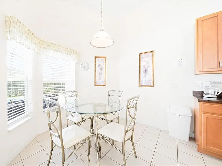 723 Old Bridge Cir — Photo 5