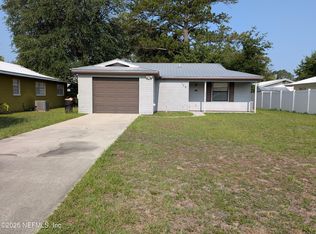 132 Park Rd, Interlachen, FL 32148